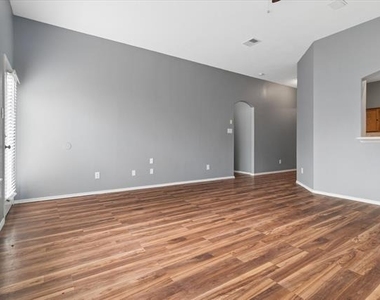 2657 Red Spruce Drive - Photo Thumbnail 6