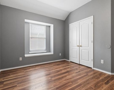 2657 Red Spruce Drive - Photo Thumbnail 18