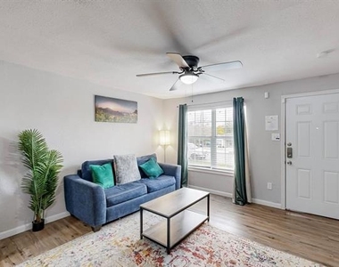 1532 Whitaker Avenue - Photo Thumbnail 11