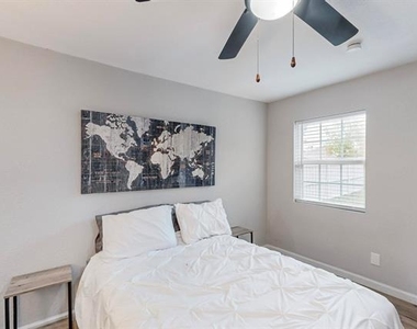 1532 Whitaker Avenue - Photo Thumbnail 21