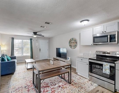 1532 Whitaker Avenue - Photo Thumbnail 12