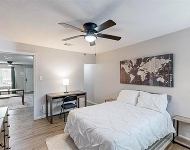 1532 Whitaker Avenue - Photo Thumbnail 20