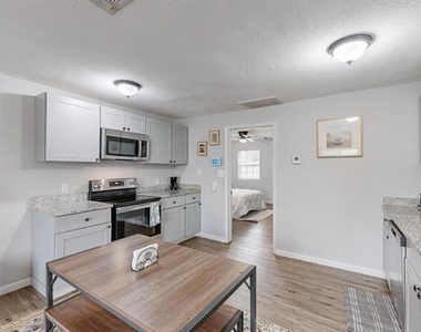 1532 Whitaker Avenue - Photo Thumbnail 17