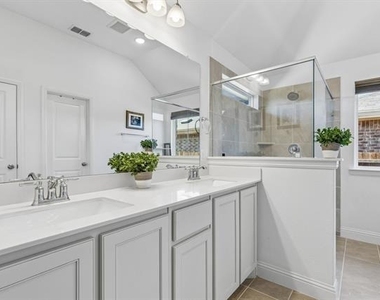 685 Coleman Street - Photo Thumbnail 13