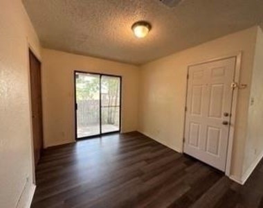 615 Pierce Street - Photo Thumbnail 1