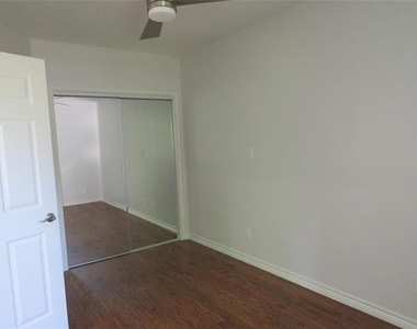 818 Thomas Street - Photo Thumbnail 4