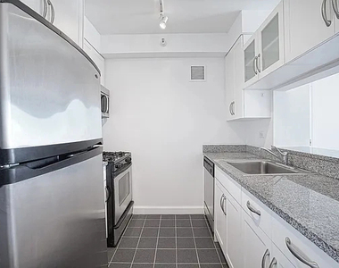 360 West 43rd Street - Photo Thumbnail 1