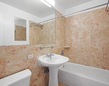 360 West 43rd Street - Photo Thumbnail 4