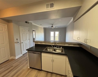 3102 Kings Road - Photo Thumbnail 4