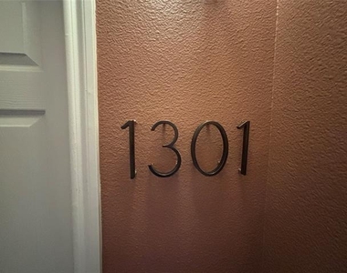 3102 Kings Road - Photo Thumbnail 2