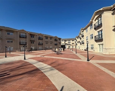 3102 Kings Road - Photo Thumbnail 19