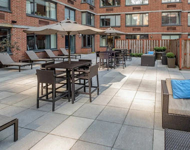 505 West 54th Street - Photo Thumbnail 9