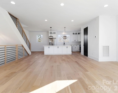 3521 Avalon Avenue - Photo Thumbnail 3