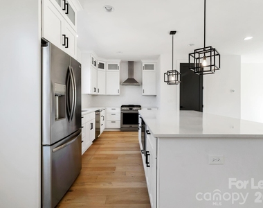 3521 Avalon Avenue - Photo Thumbnail 5