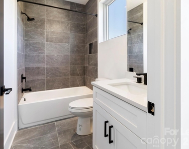 3521 Avalon Avenue - Photo Thumbnail 13
