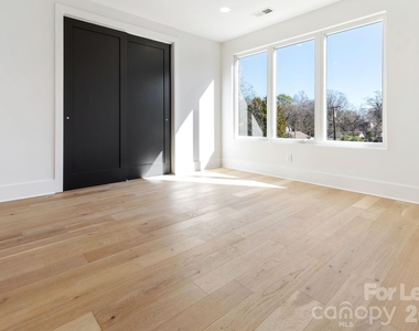 3521 Avalon Avenue - Photo Thumbnail 8
