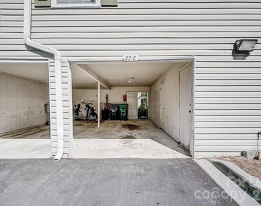 8518 Castle Pine Court - Photo Thumbnail 28