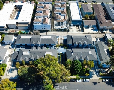 2726 S Menlo Ave. - Photo Thumbnail 20