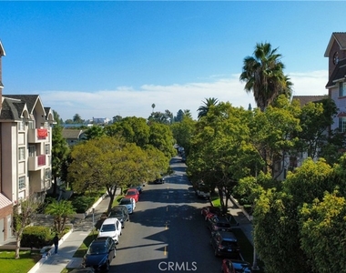 1246 W 30th Street W - Photo Thumbnail 19