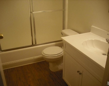 2530 B El Dorado Avenue - Photo Thumbnail 3