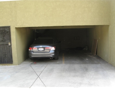 4106 1/2 Abner Street - Photo Thumbnail 8