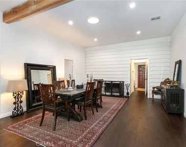 5825 Fulton Avenue - Photo Thumbnail 7