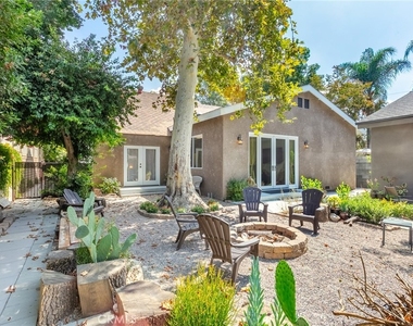 5825 Fulton Avenue - Photo Thumbnail 2