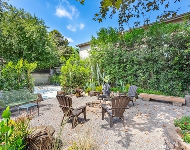 5825 Fulton Avenue - Photo Thumbnail 29