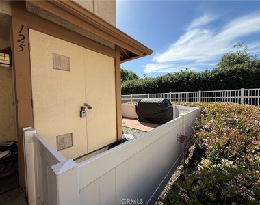 2201 Cheyenne Way - Photo Thumbnail 4