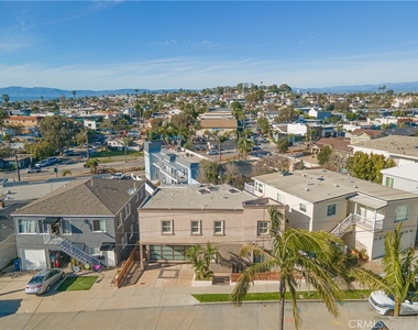 1077 10th Street - Photo Thumbnail 48