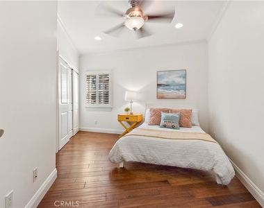 1077 10th Street - Photo Thumbnail 33