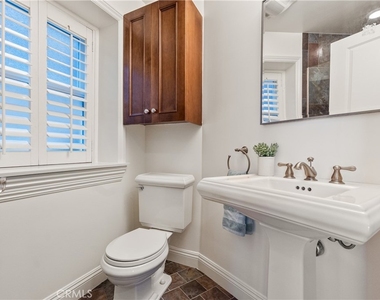 1077 10th Street - Photo Thumbnail 19
