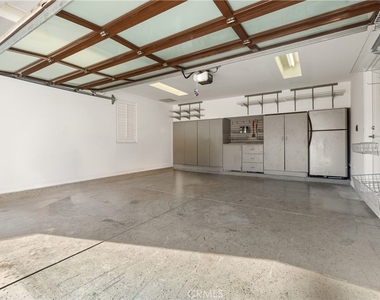 1077 10th Street - Photo Thumbnail 47