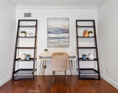 1077 10th Street - Photo Thumbnail 60
