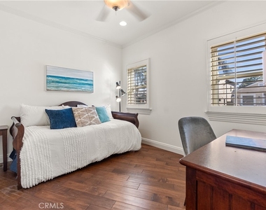 1077 10th Street - Photo Thumbnail 34