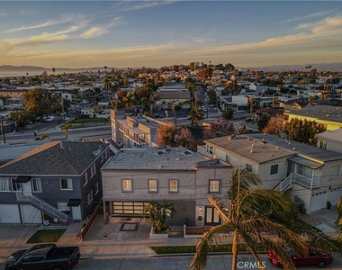 1077 10th Street - Photo Thumbnail 50