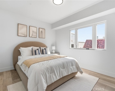 150 S Oak Knoll Avenue - Photo Thumbnail 12