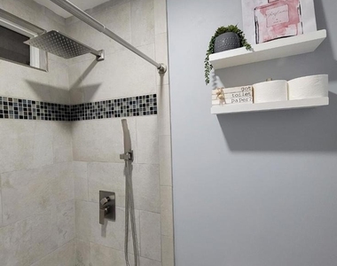 4228 W 132nd Street - Photo Thumbnail 12