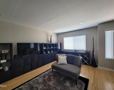 4228 W 132nd Street - Photo Thumbnail 5