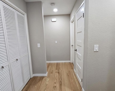 4228 W 132nd Street - Photo Thumbnail 18