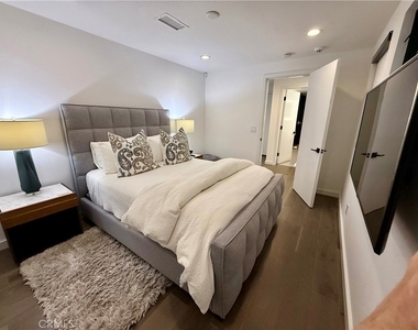 116 W Channel Islands Boulevard - Photo Thumbnail 41
