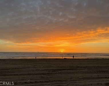 711 Pacific Coast Highway - Photo Thumbnail 24