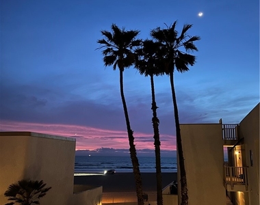 711 Pacific Coast Highway - Photo Thumbnail 27