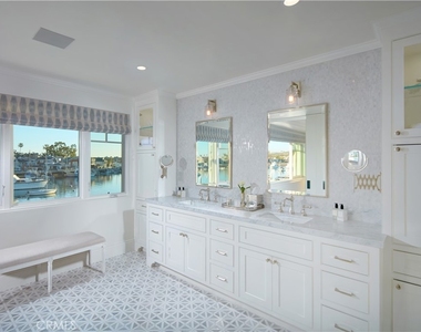 14 Beacon Bay - Photo Thumbnail 19