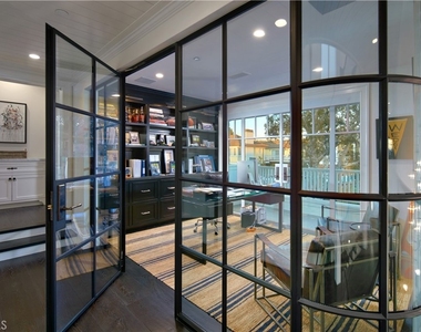 14 Beacon Bay - Photo Thumbnail 22