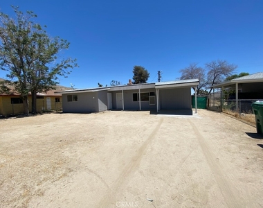 6963 Tamarisk Avenue - Photo Thumbnail 8