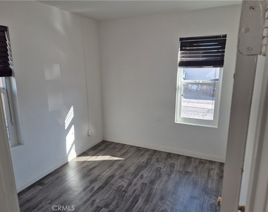 118 Fano Street - Photo Thumbnail 2