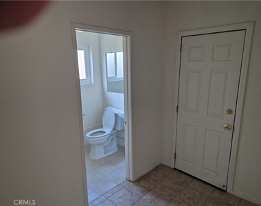 118 Fano Street - Photo Thumbnail 3