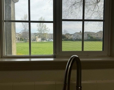8224 Shay Cir - Photo Thumbnail 11