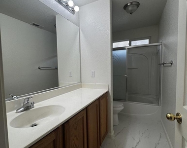 8224 Shay Cir - Photo Thumbnail 28